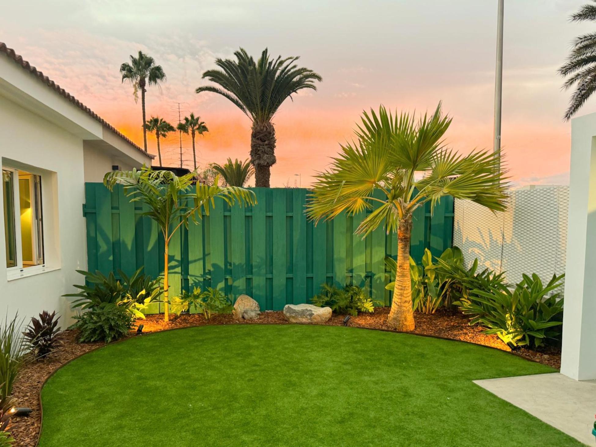 Miami Queens Villa With Private Pool By Tenpropertiesgc San Bartolomé エクステリア 写真