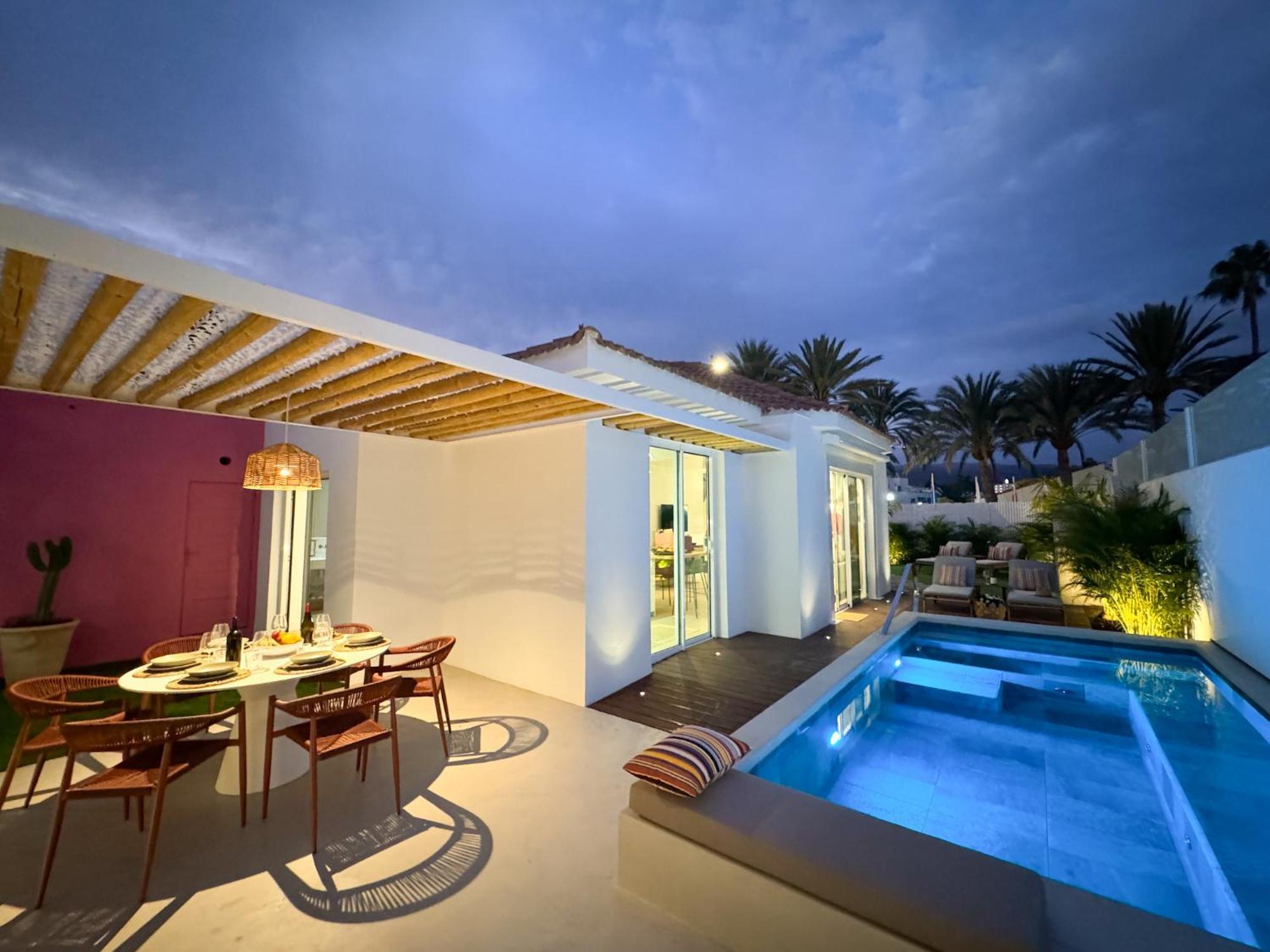 Miami Queens Villa With Private Pool By Tenpropertiesgc San Bartolomé エクステリア 写真